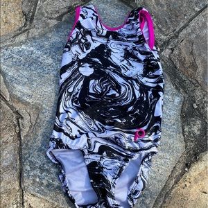 plum gymnastics leo